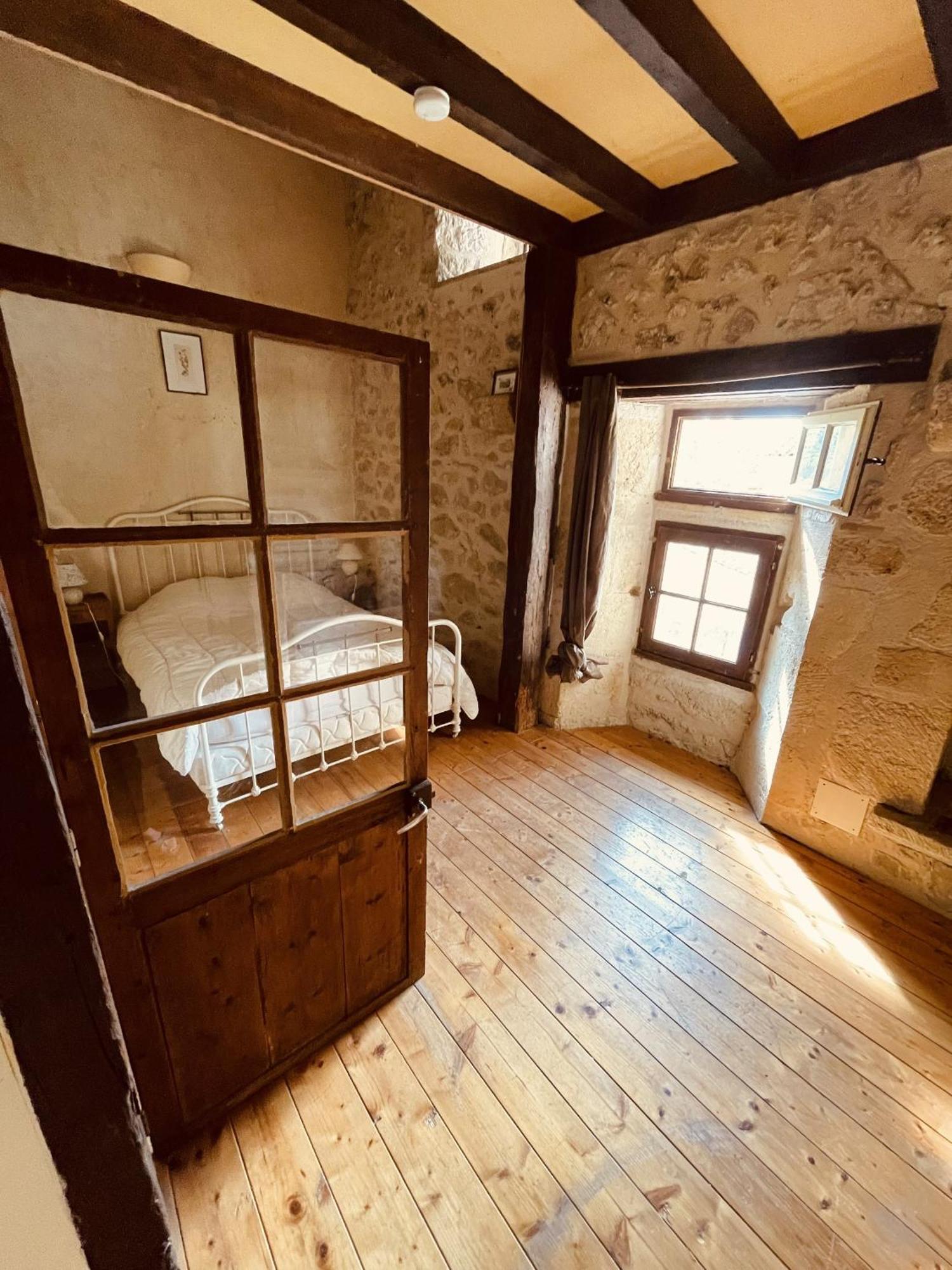 Refuge De Perreau Villa Saint-Michel-de-Montaigne Екстериор снимка